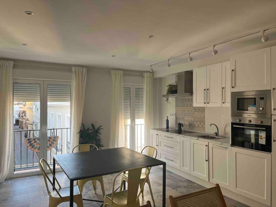 Acogedor En Apartamento Sevilha